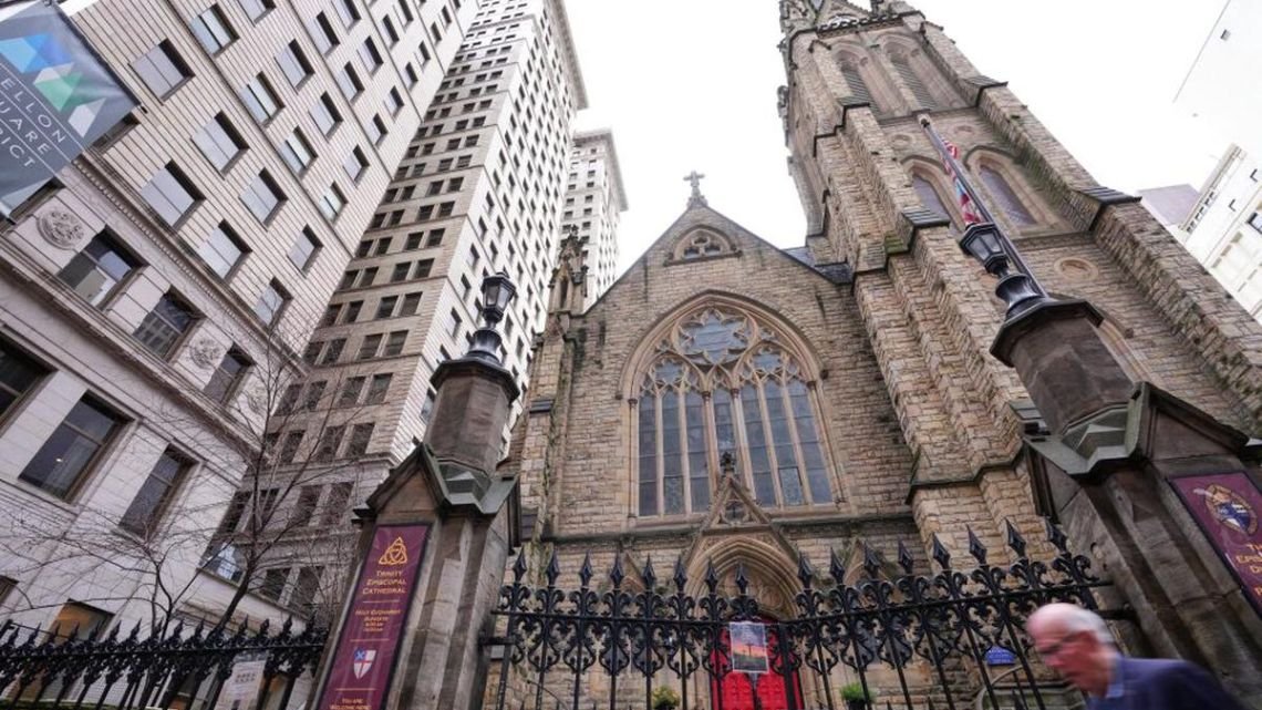 Quién es el sacerdote que robó más de 1.000 dólares en un supermercado