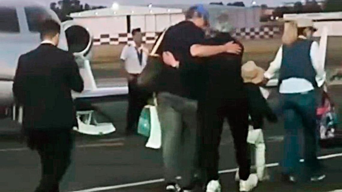 Se complica la situación de Adorni: la Justicia pidió pruebas sobre el viaje a Punta del Este