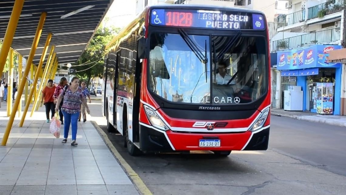 Transporte en Corrientes: por qué no hay colectivos de noche y qué dicen los choferes