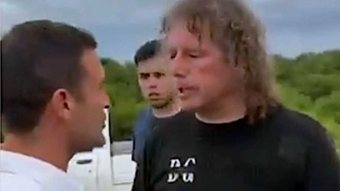 Un diputado de La Libertad Avanza recibió un brutal cabezazo durante una recorrida por las inundaciones en Tucumán