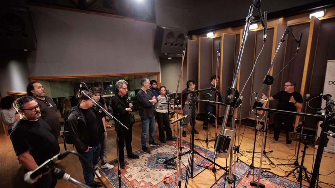 Una experiencia tridimensional | Perfil