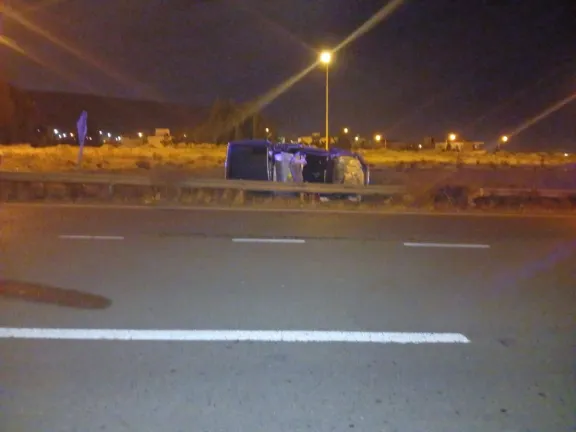 Vuelco en el ingreso a Rada Tilly dejó un hombre hospitalizado