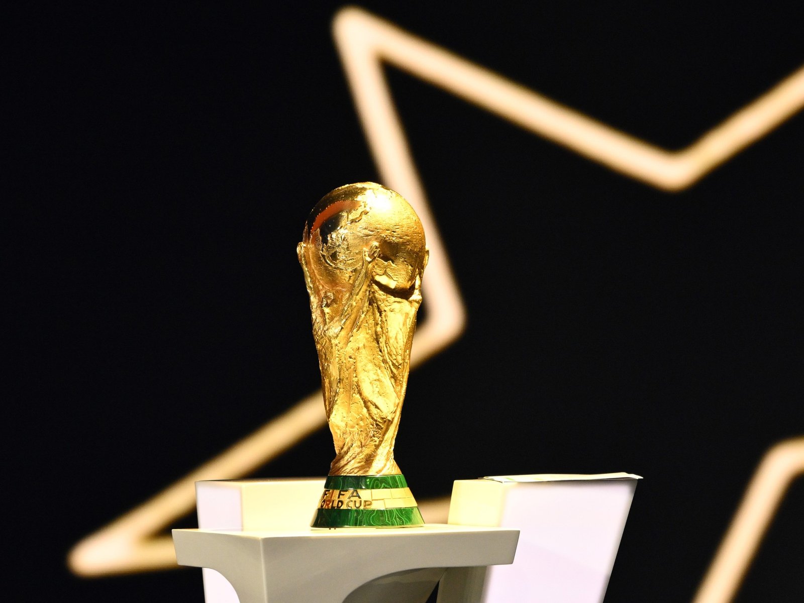 cuánto pesa, quién lo creó y qué Selección lo ganó más veces