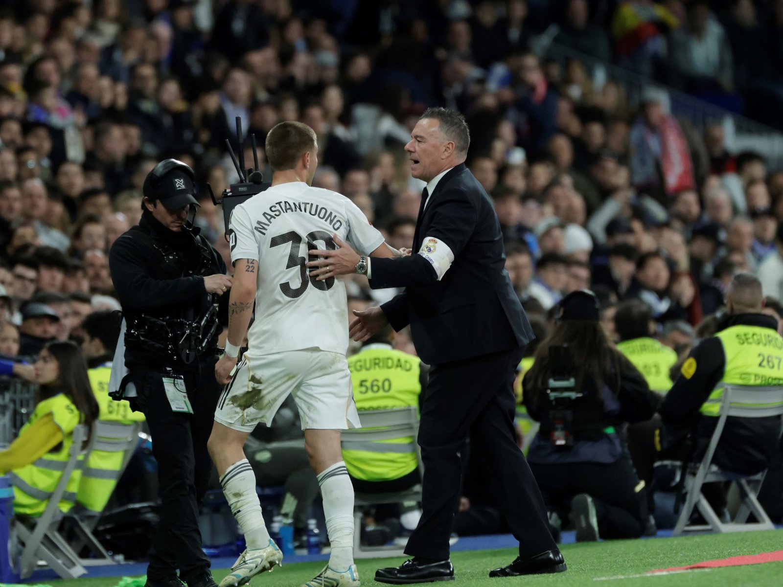 jugó 20 minutos y se fue expulsado en la derrota histórica ante el Getafe