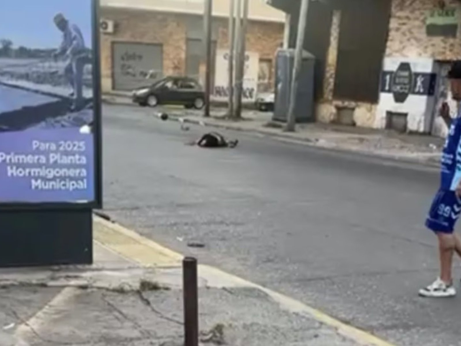 la habían puesto para cerrar el paso por las murgas