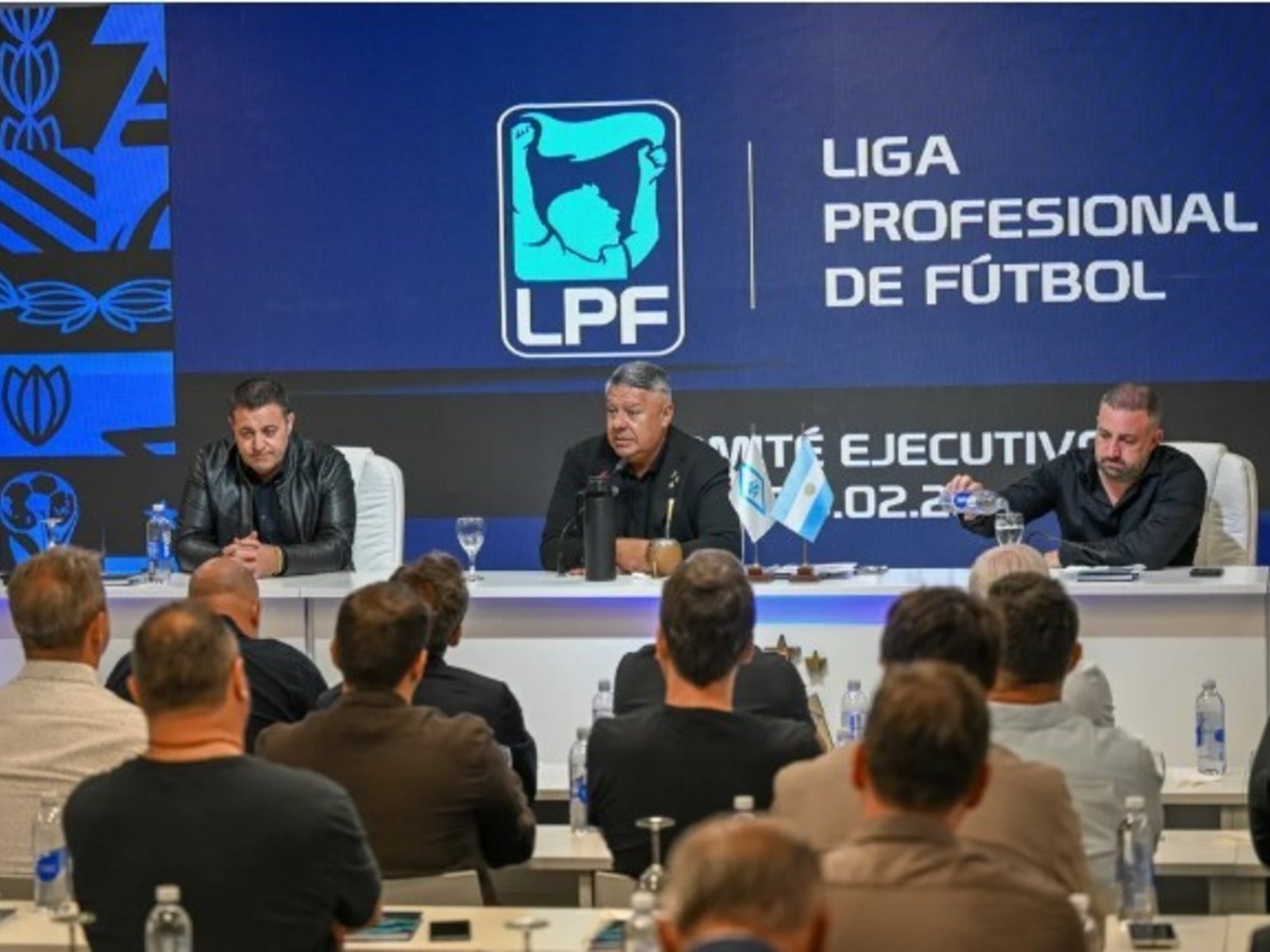 qué puede pasar en la víspera de un día clave en la AFA de Chiqui Tapia