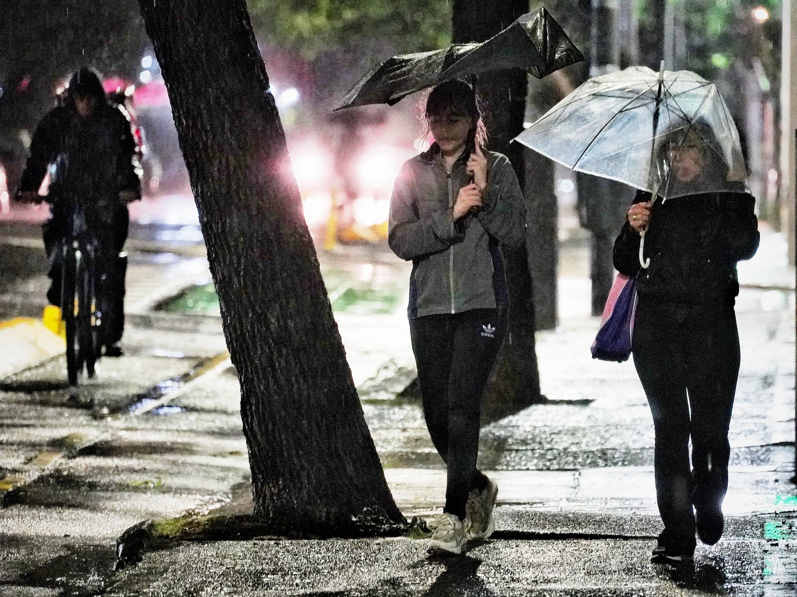 se esperan fuertes lluvias y podría caer granizo