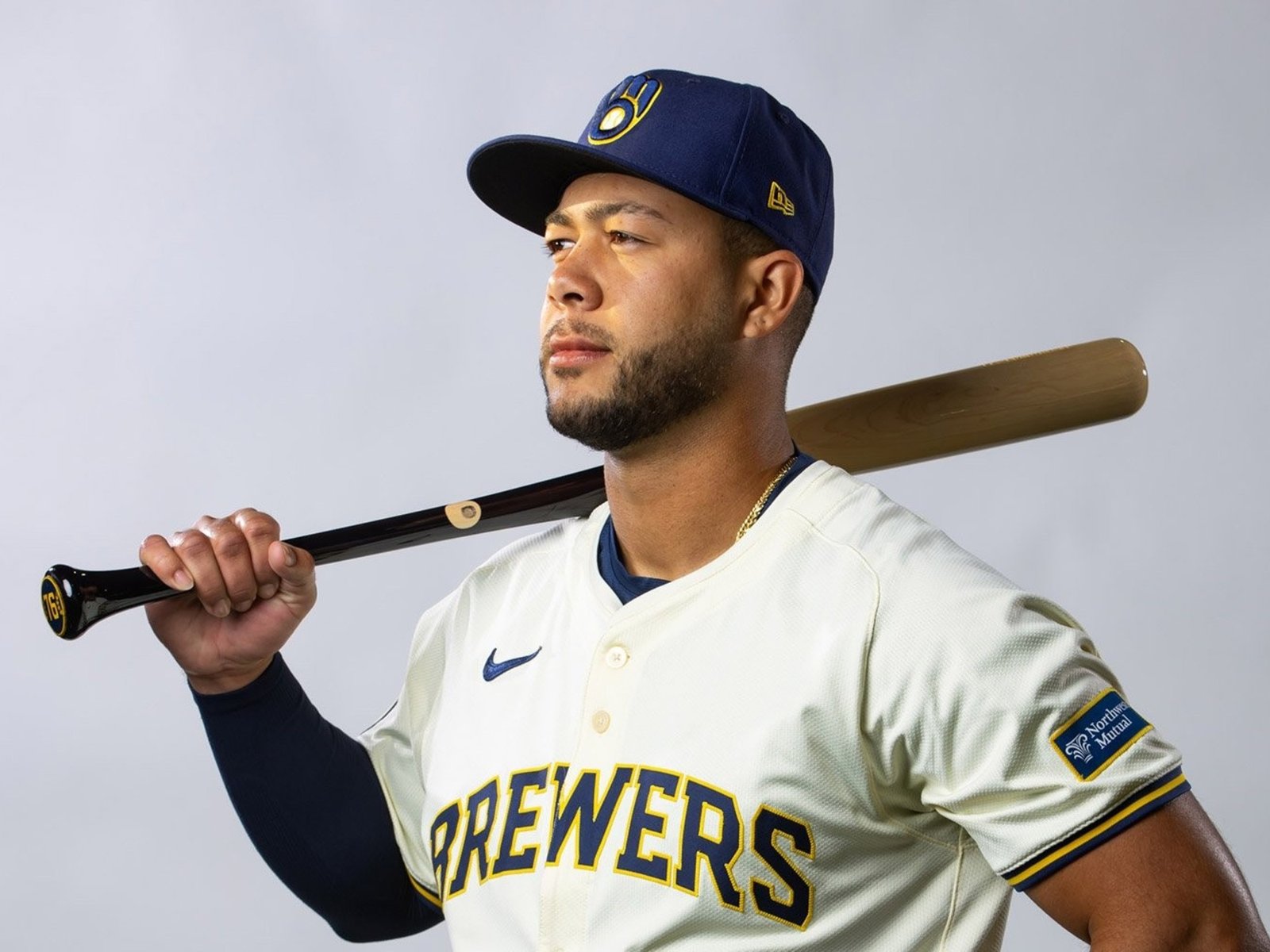 ¿Quién es Jeferson Quero? El receptor venezolano de 23 años de los Milwaukee Brewers que llega a la MLB con un "brazo de élite"