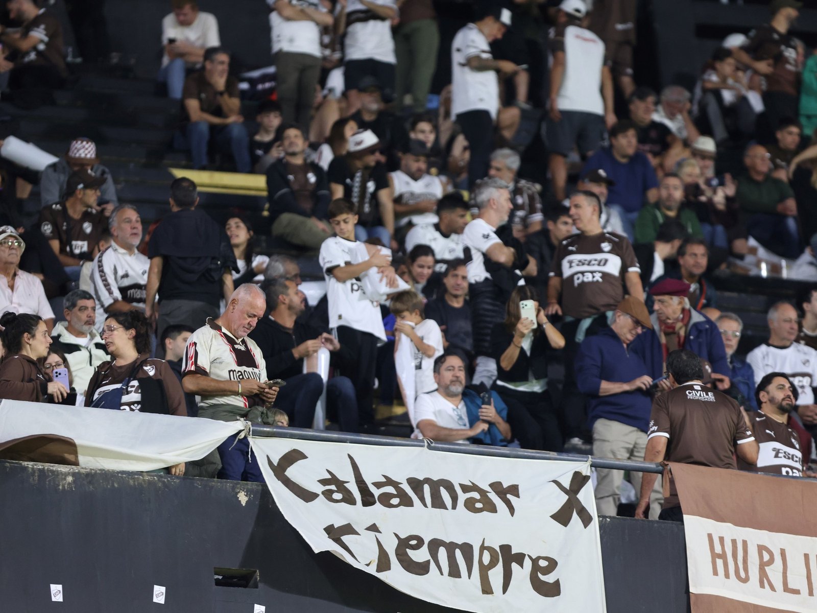 7 horas encerrados en la tribuna que valieron la pena
