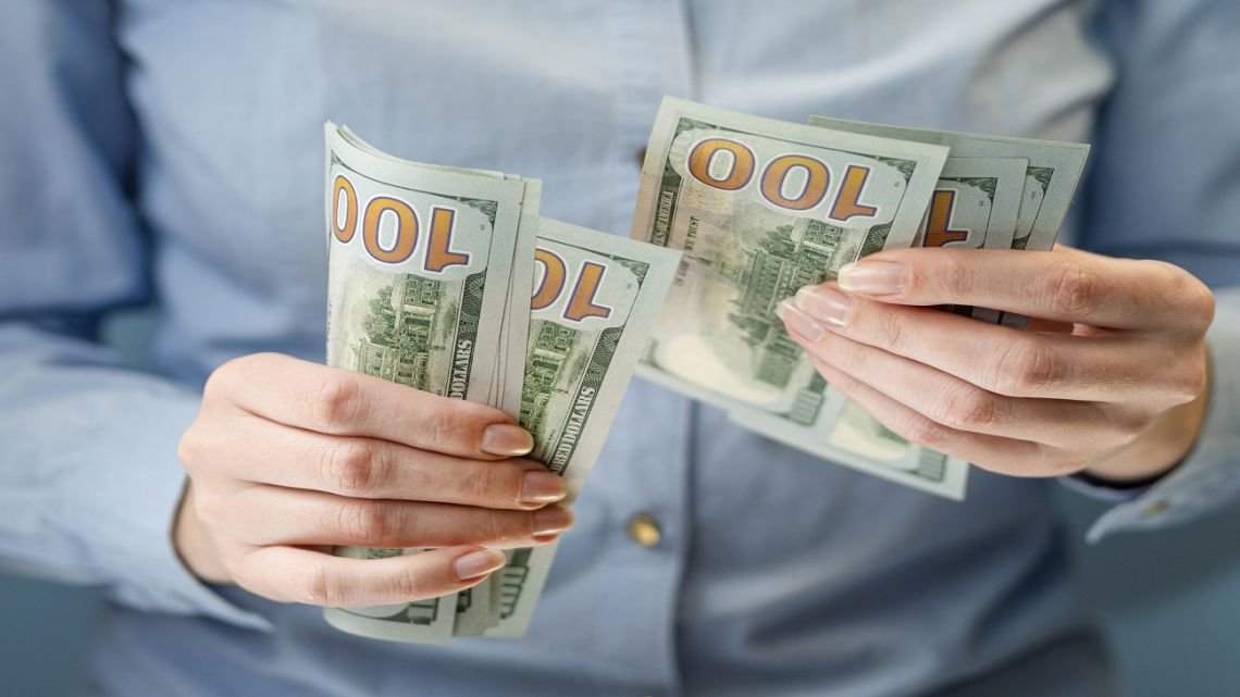 A cuánto cerró el dólar hoy, miércoles 22 de abril