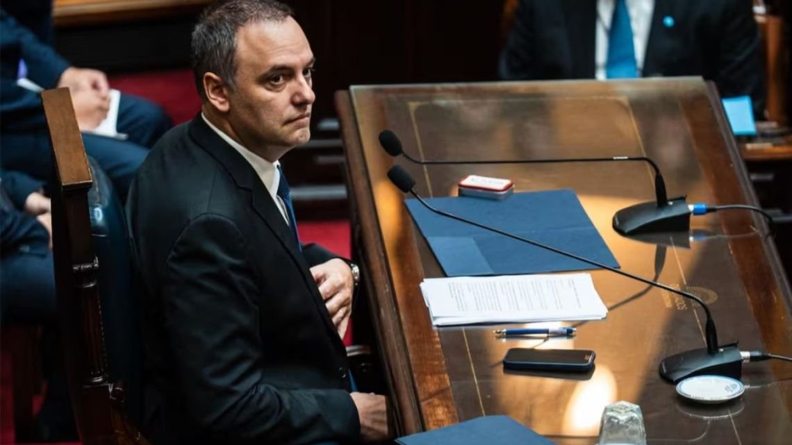 Adorni en el Congreso: las 10 claves de una jornada que definirá el destino político del Gobierno