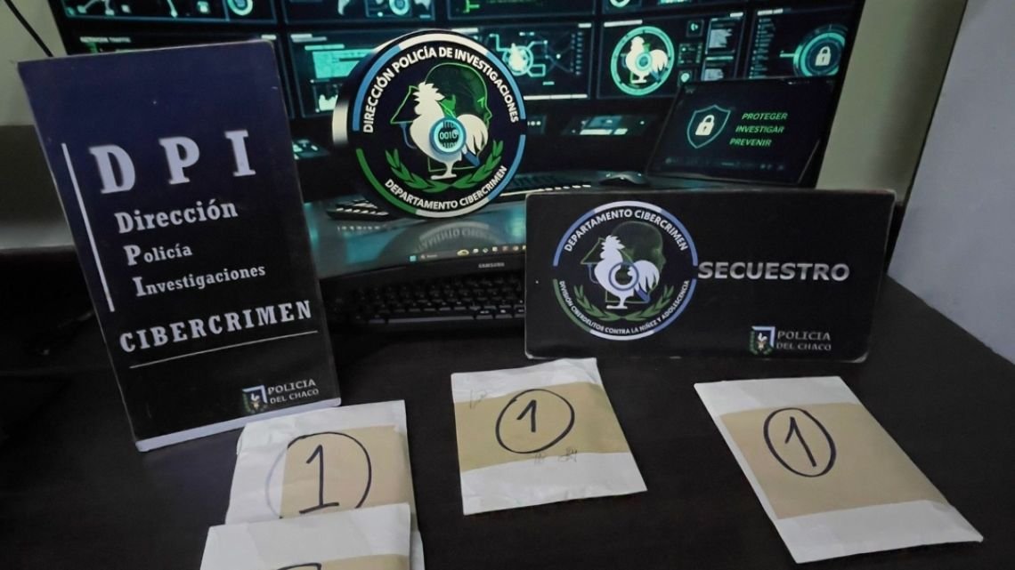 Amenazas en escuelas: secuestran celulares e identifican a menores por mensajes en redes