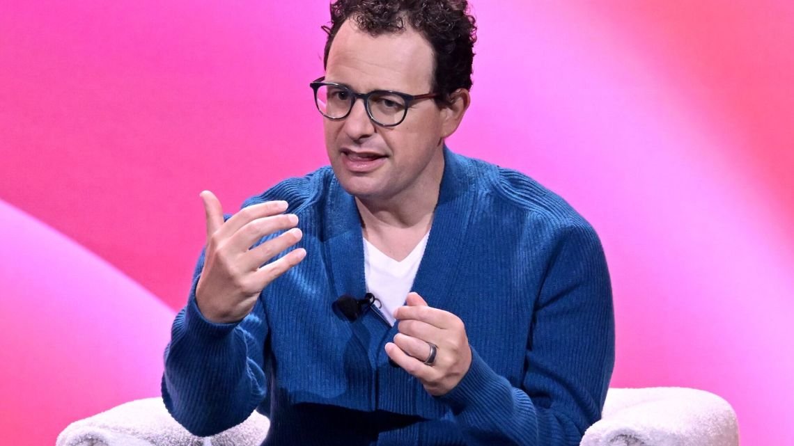 Anthropic integró Claude en Microsoft Word: la competencia directa para Copilot