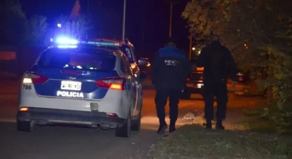 Caleta Olivia: apuñalaron a un hombre en el pecho y detuvieron a su pareja