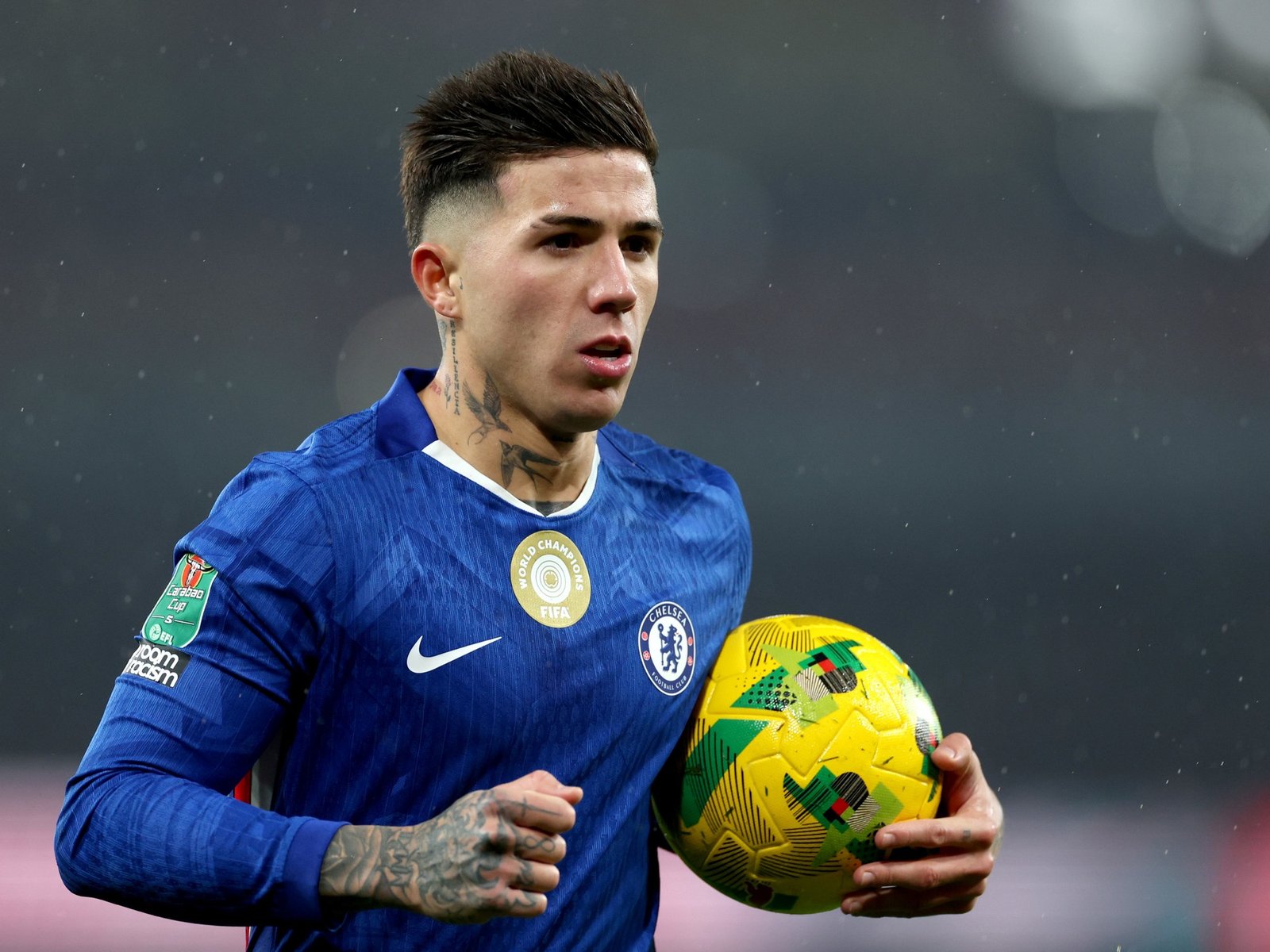 Chelsea sancionó a Enzo Fernández y su agente, Javier Pastore, apunta contra el club inglés: “Es completamente injusto”