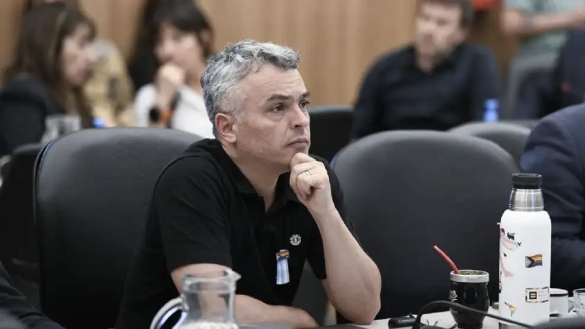 El diputado opositor Esteban Paulón y el Gobierno coinciden en el mismo objetivo: derogar la Ley del Lobizón