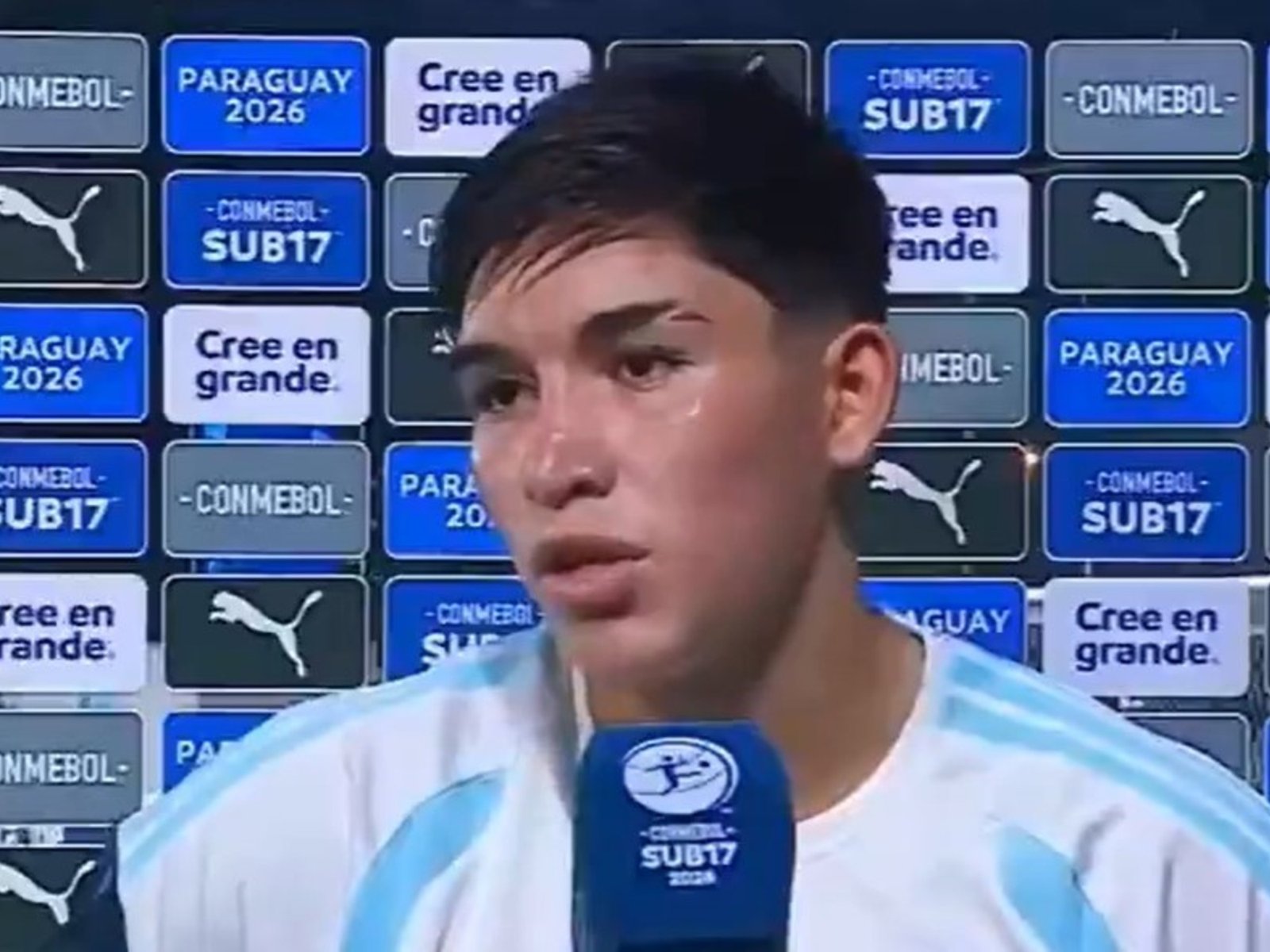 El tremendo exabrupto de un jugador de la Selección Sub 17 tras la dura derrota ante Colombia en la final del Sudamericano :: Olé