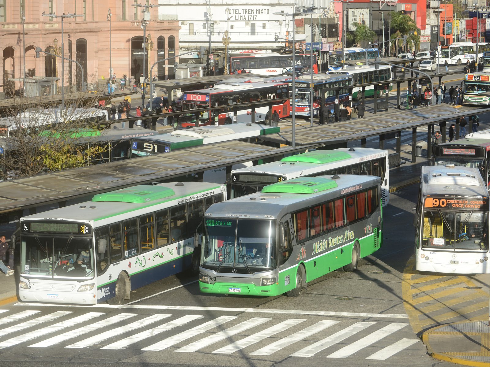En rechazo al aumento del gasoil, empresas de colectivos anuncian reducción de servicios entre la Ciudad y el Gran Buenos Aires