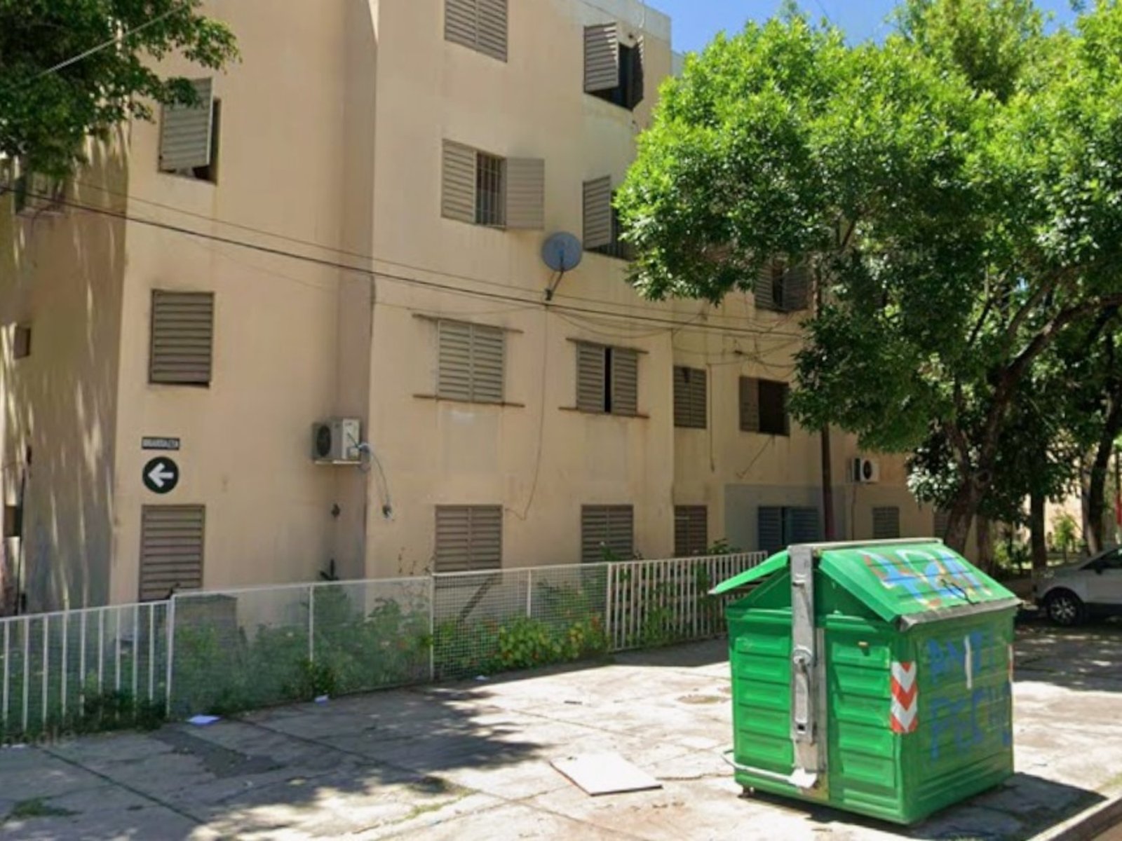 Encontraron en un departamento el cuerpo de una mujer y sospechan que murió hace varias semanas