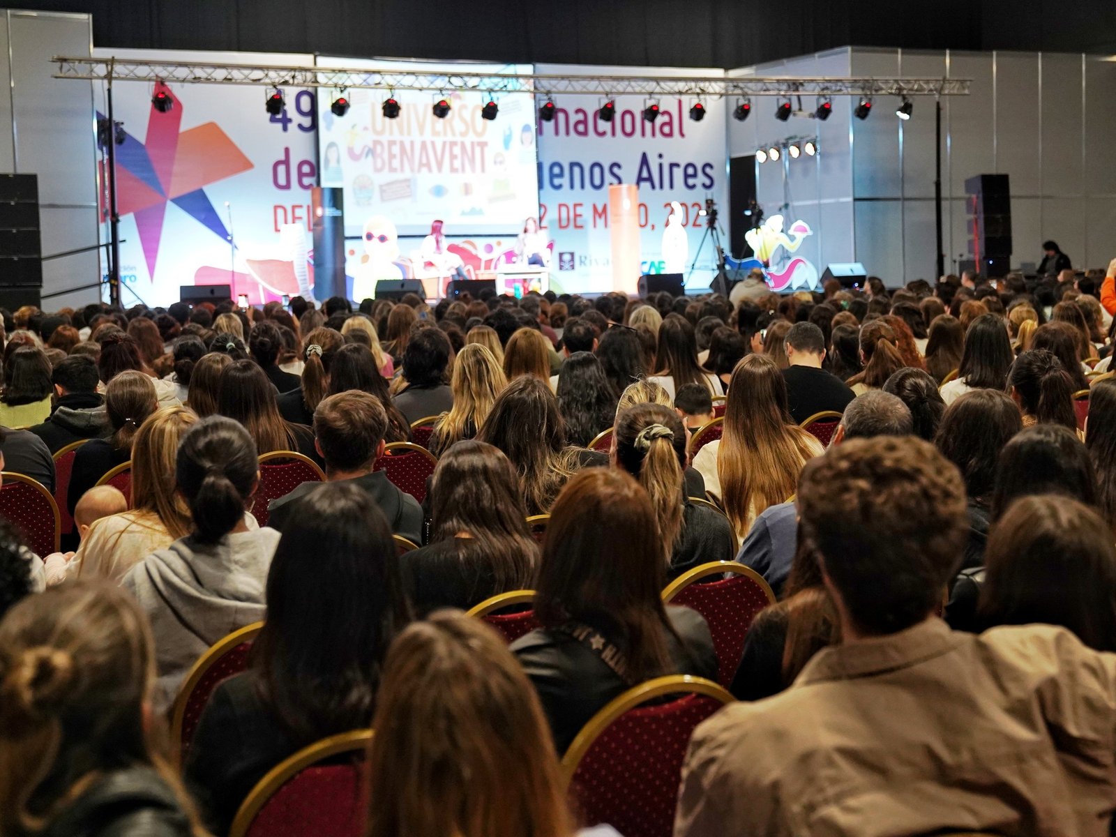 Feria del Libro 2026: los recomendados de hoy 26 de abril