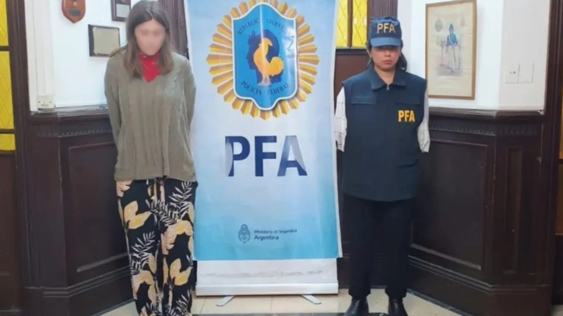 Hallan a una beba muerta en una obra en la Universidad de La Plata: detuvieron a su madre