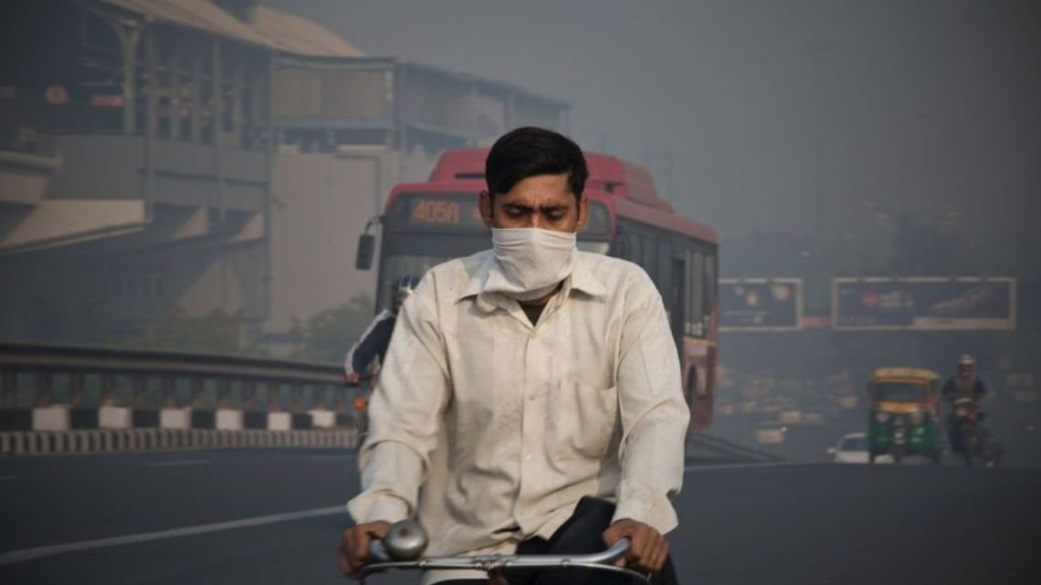 Hallaron un misterioso contaminante que está en todas partes: qué es y cómo se propaga