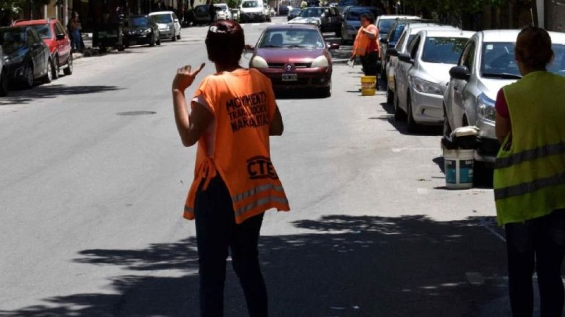 La Iglesia apuntó al municipio por la prohibición de los naranjitasy criticó la medida