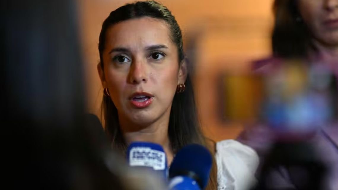La expareja de Agostina Páez la denunció por «retención indebida» de un auto y ella salió a aclarar: «Fue un malentendido»