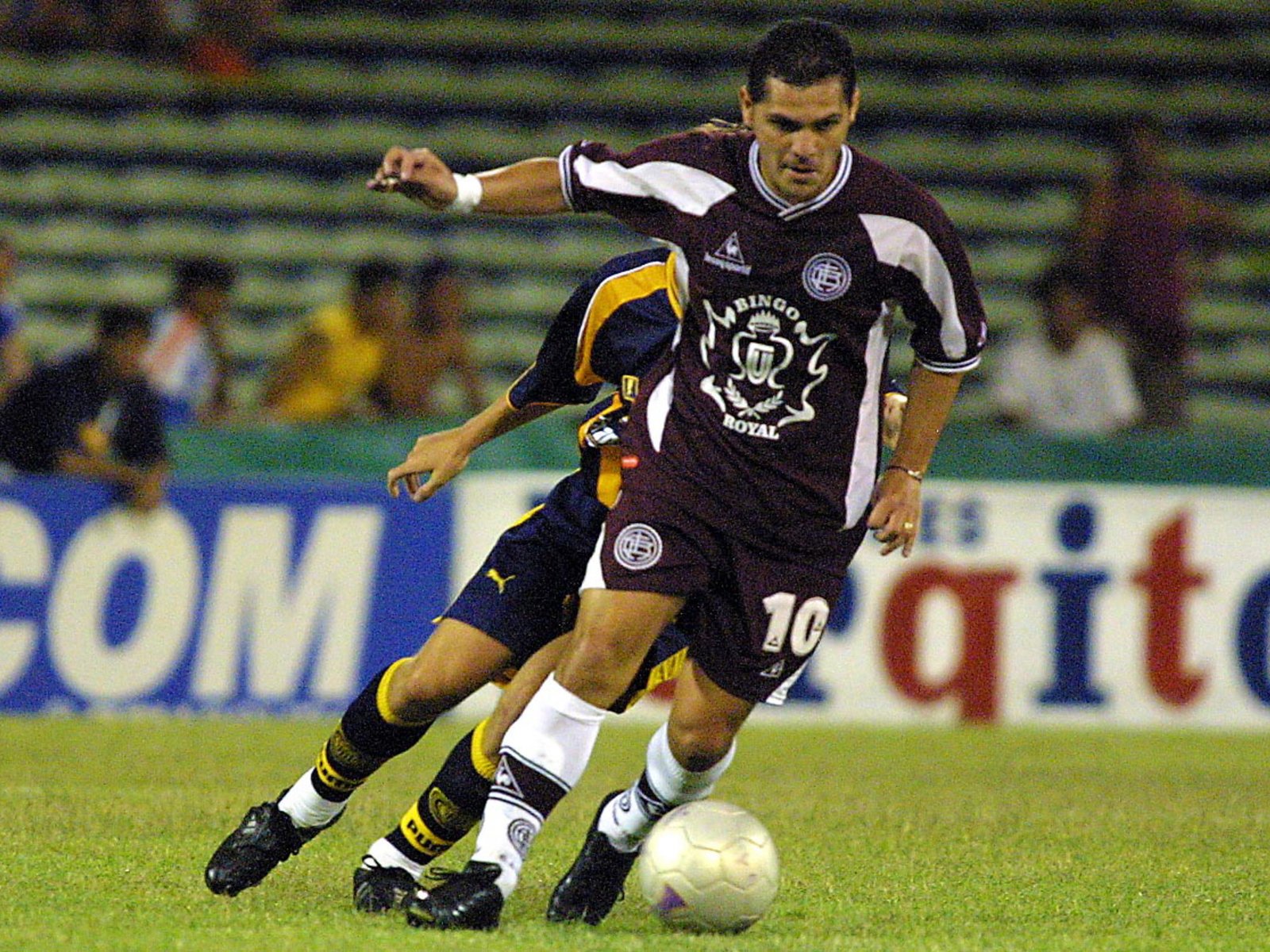 La historia de Hugo Morales, el crack que surgió en Huracán, brilló en Lanús y volvió a escena por el escándalo del departamento de Adorni