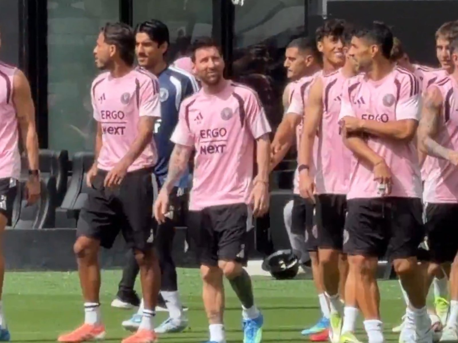 Lionel Messi se entrenó por primera vez en el nuevo estadio de Inter Miami, que tendrá una tribuna con su nombre
