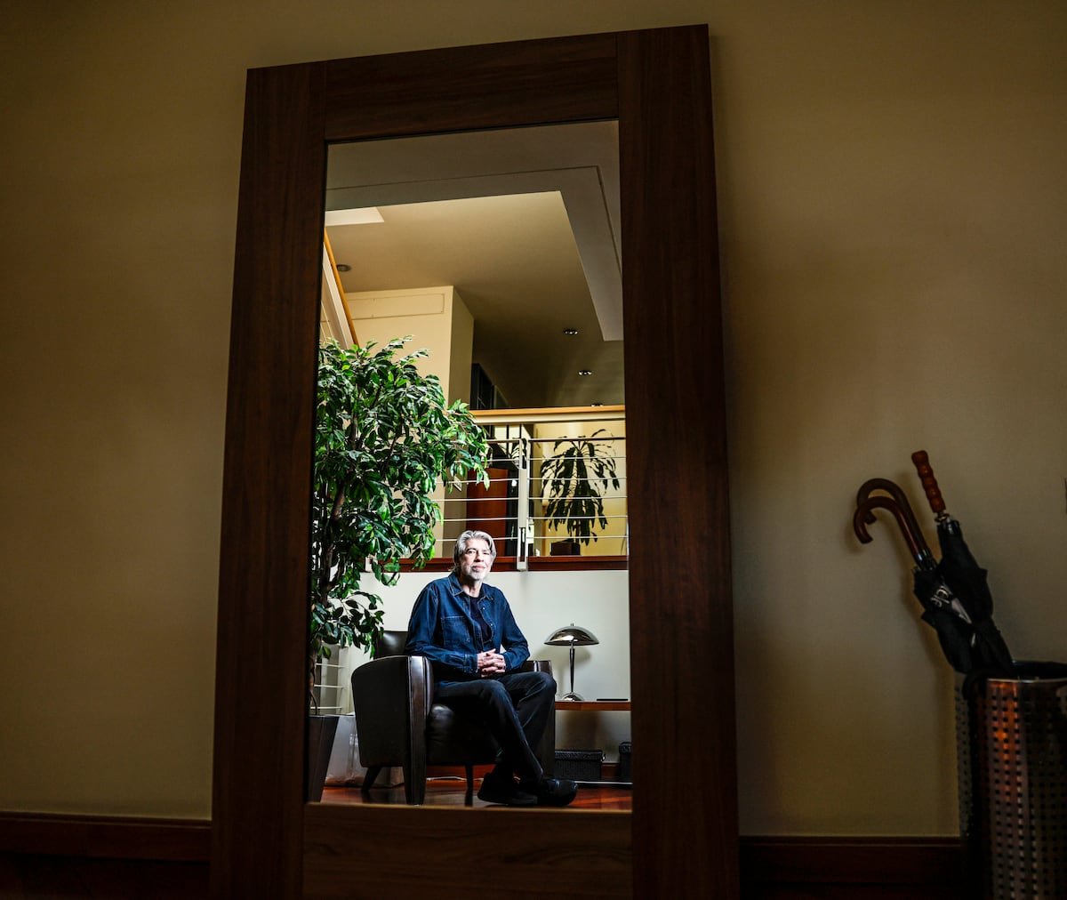 Manuel Valdivia, director de series: “La vida no tiene finales rotundos” | Cultura