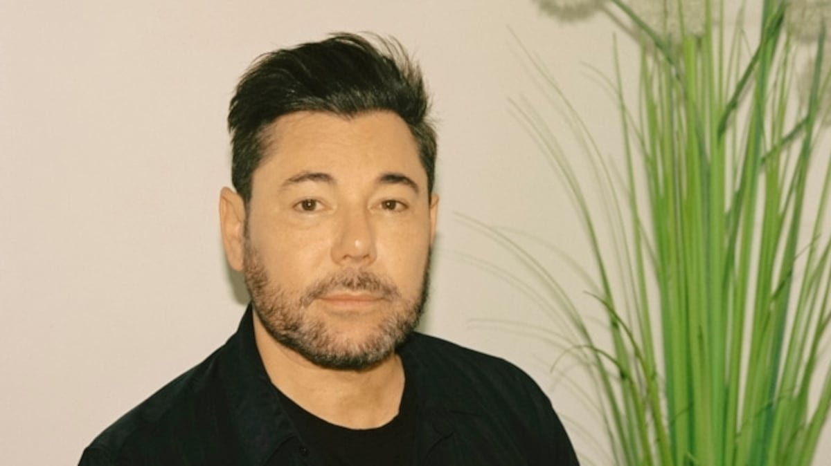 Miguel Poveda: “Monté un altar lorquiano con sus libros. Veía sus fotos y le pedía perdón” | ICON