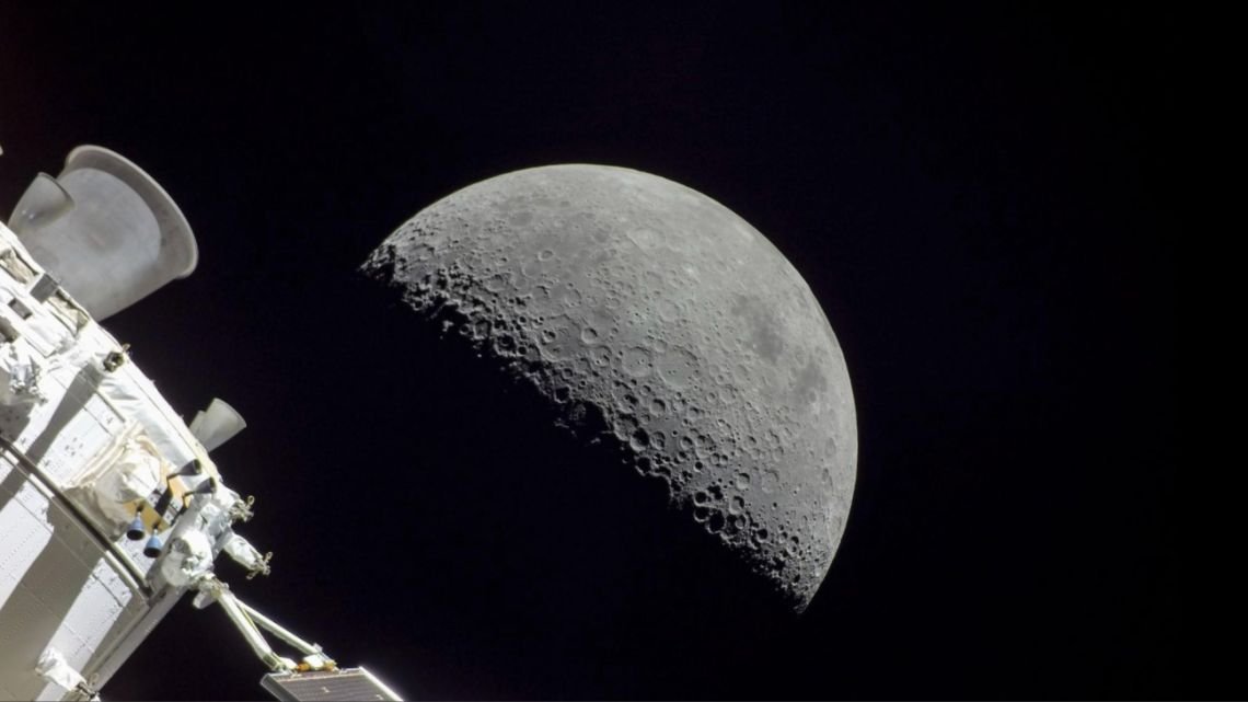 Misión Artemis II de la NASA, EN VIVO: la histórica imagen de la Tierra y la Luna captada por la tripulación desde una misma ventana