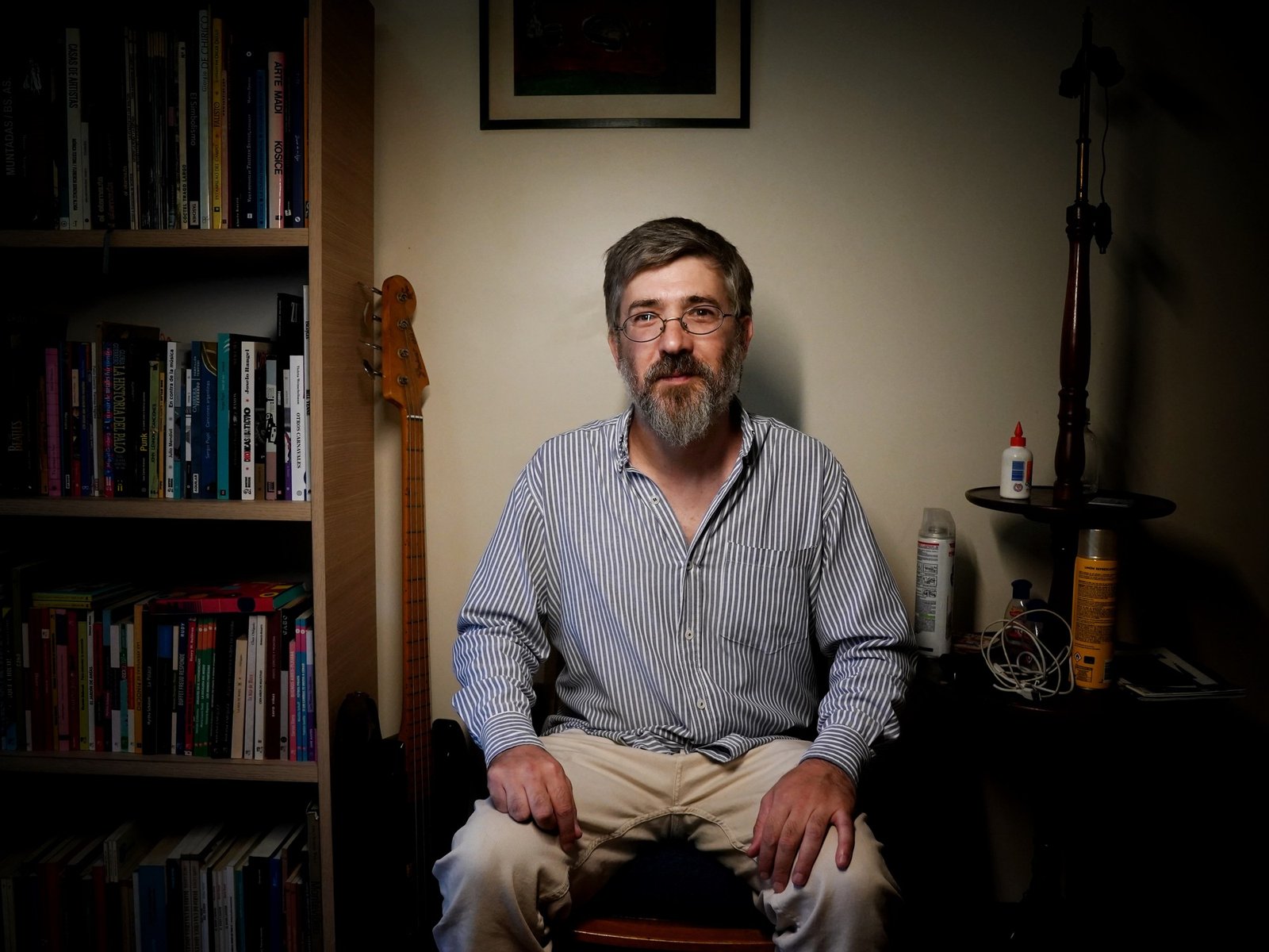 Mundos íntimos. De chico, a veces me levantaba con un tobillo hinchado y no podía ir a la escuela. Soy hemofílico.