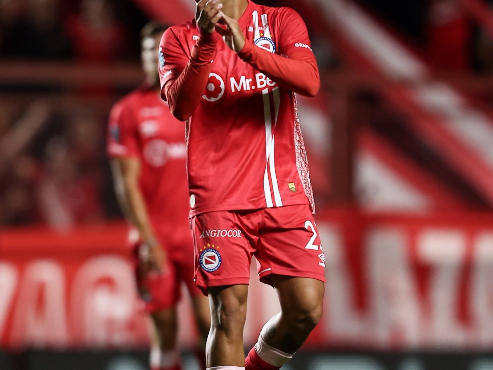 Partidos de HOY, lunes 6 de abril: horario y por dónde ver fútbol en vivo :: Olé