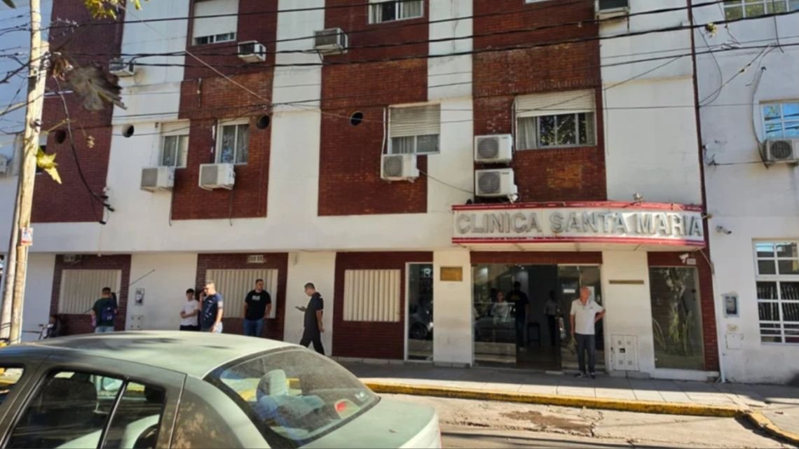 Pedido de captura a dos familiares y una ONG en la mira por la violación de la menor hallada en la clínica de Villa Ballester