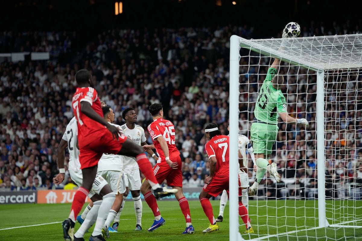 Real Madrid – Bayern Múnich en directo | Upamecano desperdicia una ocasión clarísima