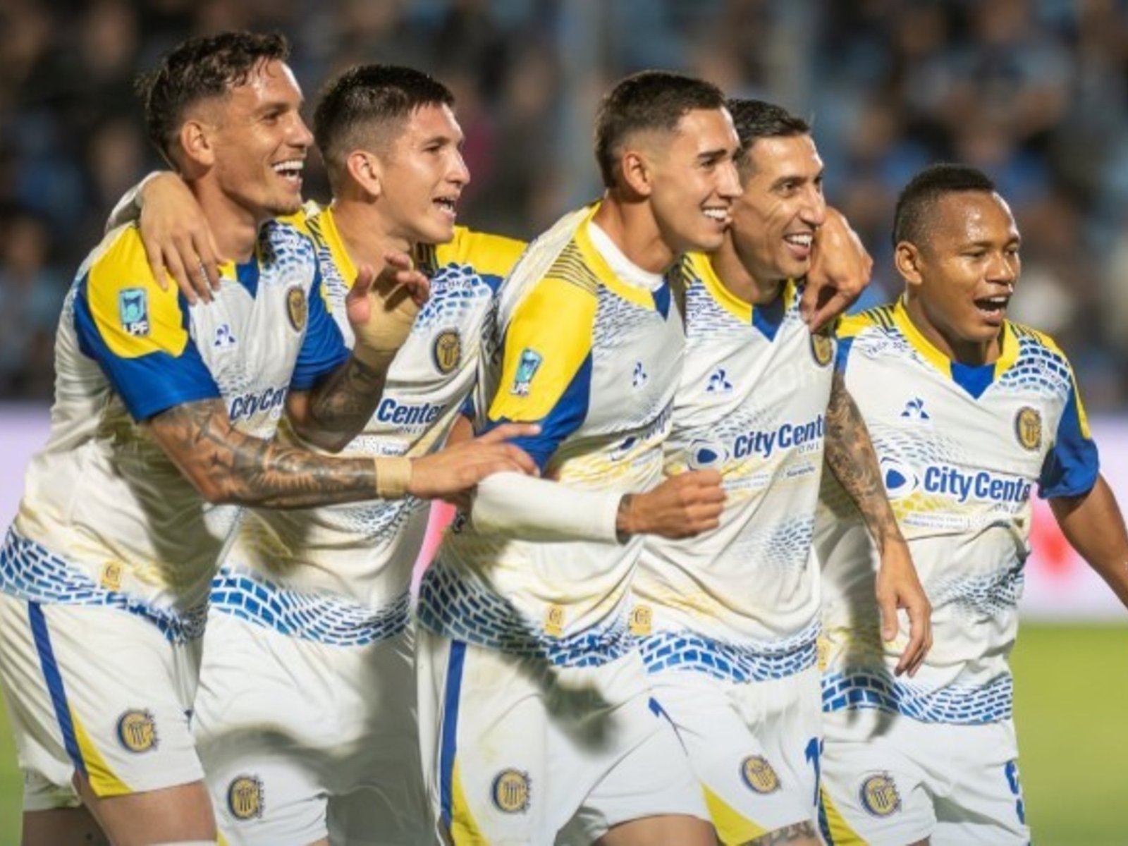 Rosario Central impuso su jerarquía ante Estudiantes de Río Cuarto y se metió en playoffs