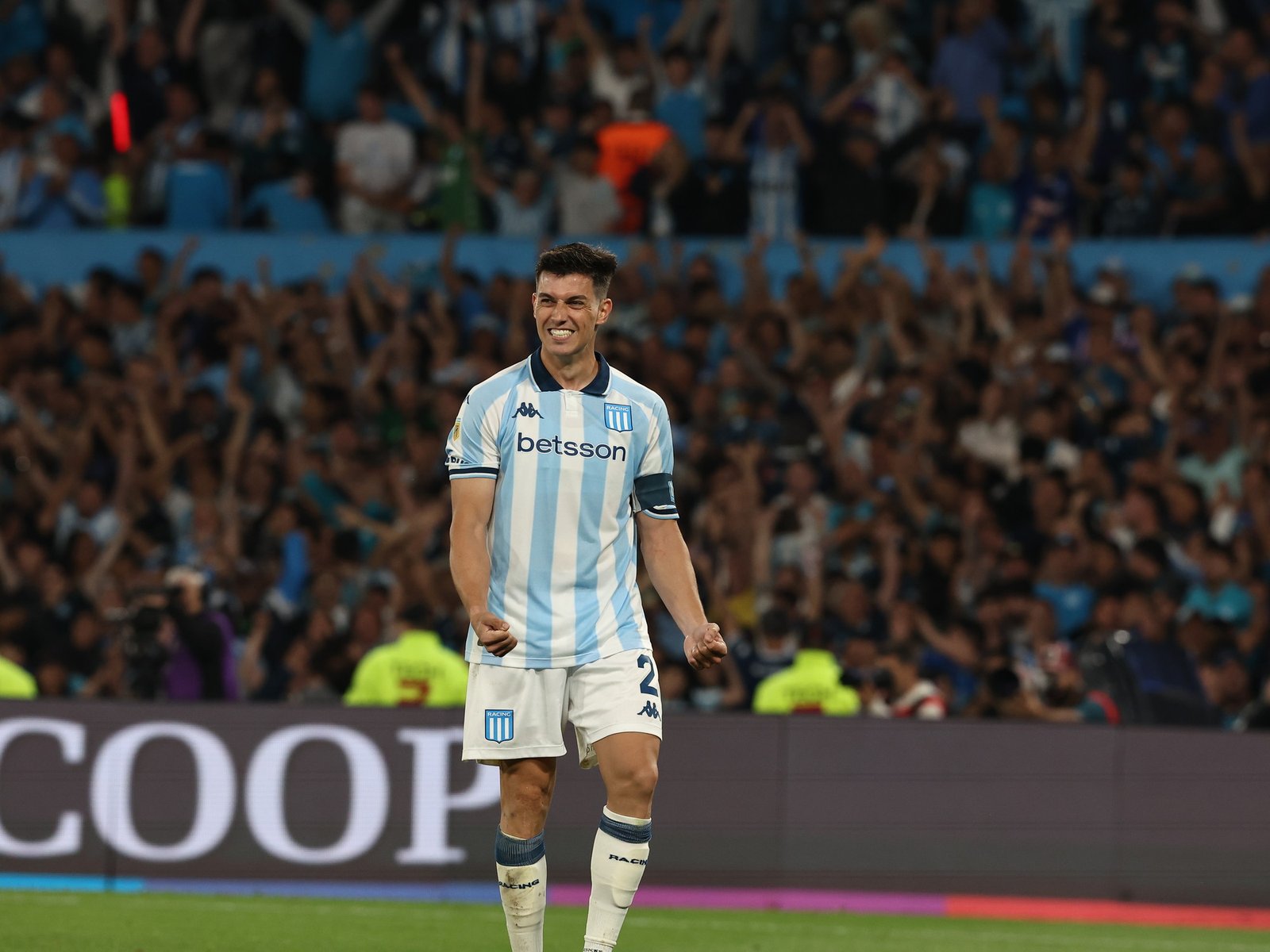San Lorenzo ofertó por un jugador de Racing y espera una inminente respuesta