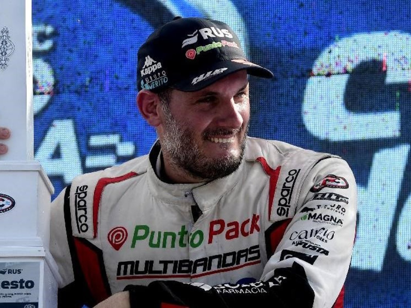 Santiago Mangoni volvió al triunfo en el TC tras más de mil días de espera en una carrera que tuvo un final caótico