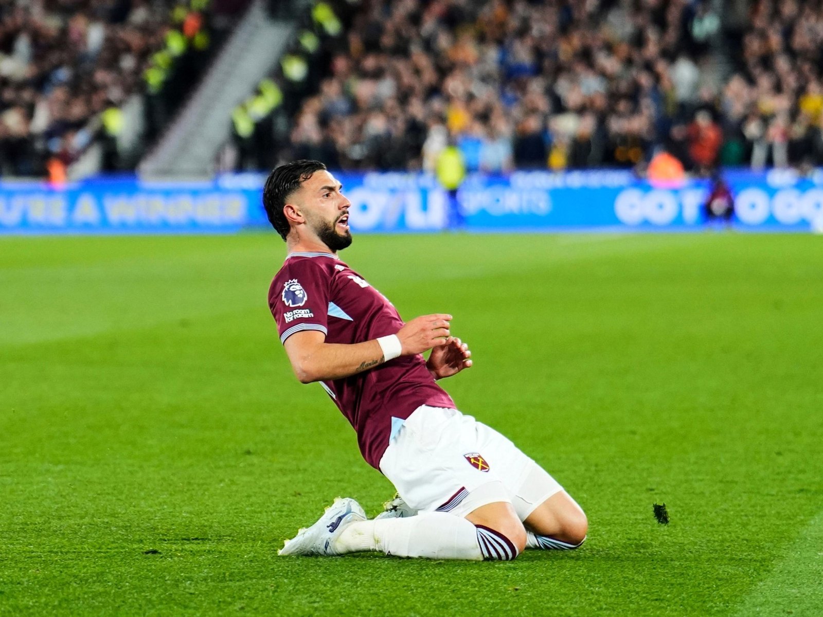 Taty Castellanos brilló con un doblete para el West Ham y quiere meterse de atropellada en la lista de la Selección para el Mundial