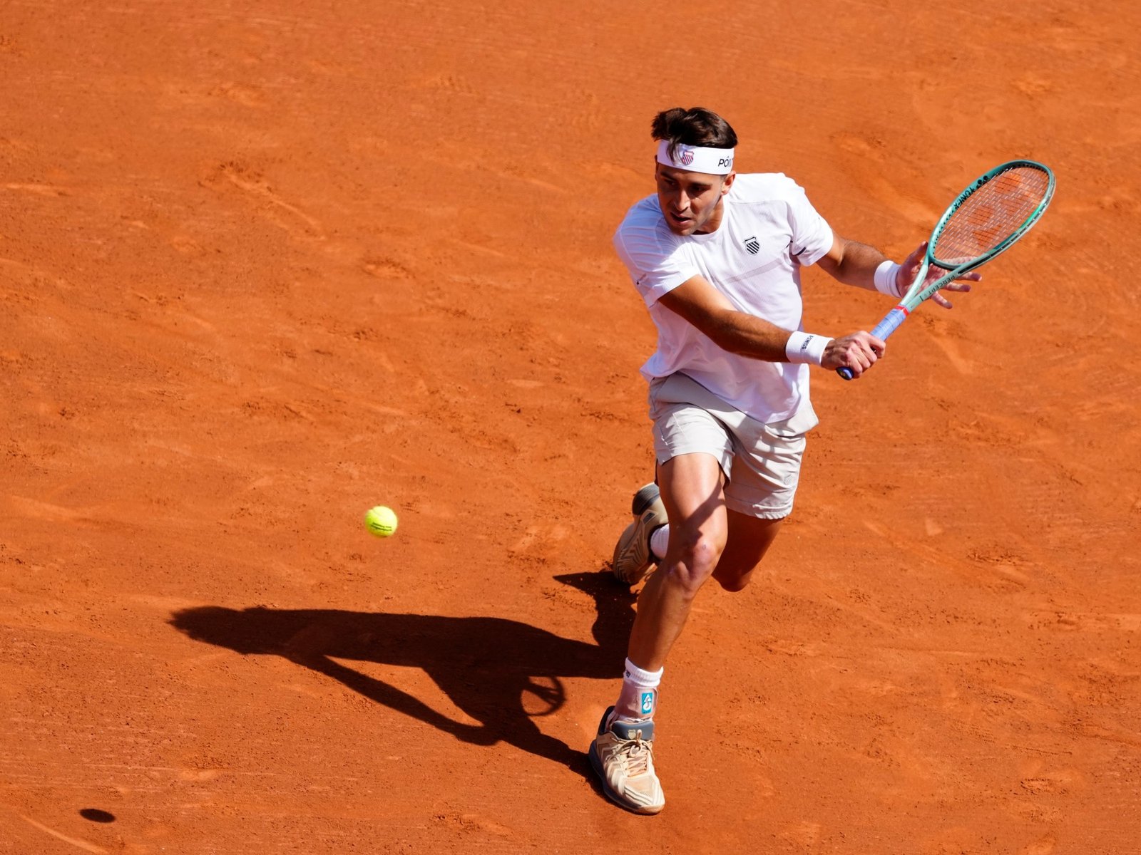 Tomás Etcheverry y Thiago Tirante buscan la tercera ronda en una jornada donde Solana Sierra ya festejó