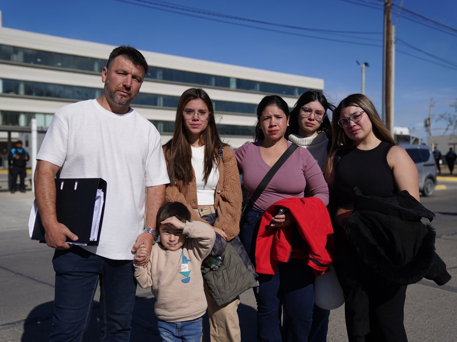 Tras la muerte de Ángel, otras familias cuestionan al mismo juez por la falta de respuestas por sus hijos