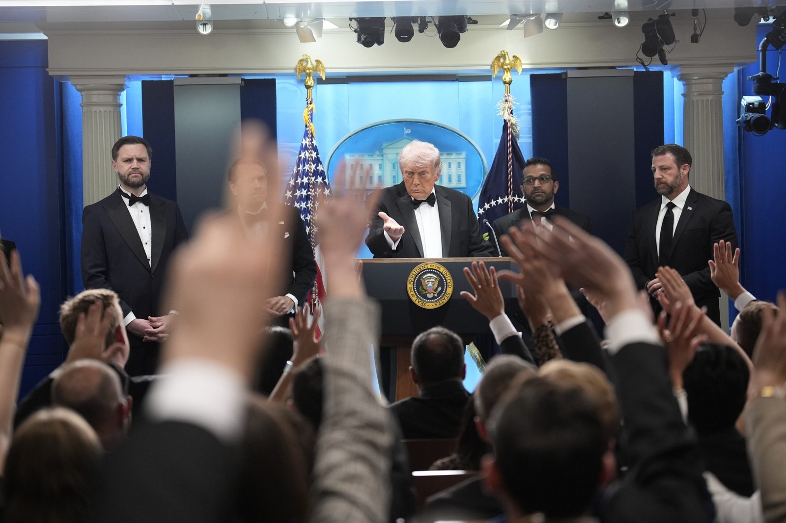 Última hora y reacciones tras el intento de atentado contra Donald Trump, en directo | Trump asegura que la violencia política “siempre ha estado” presente en EE UU