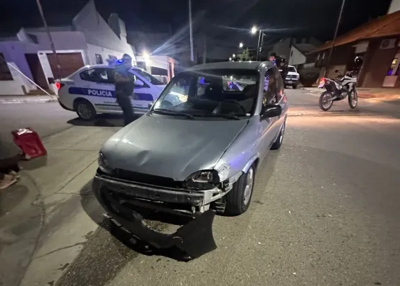 Una motociclista resultó lesionada tras un fuerte choque