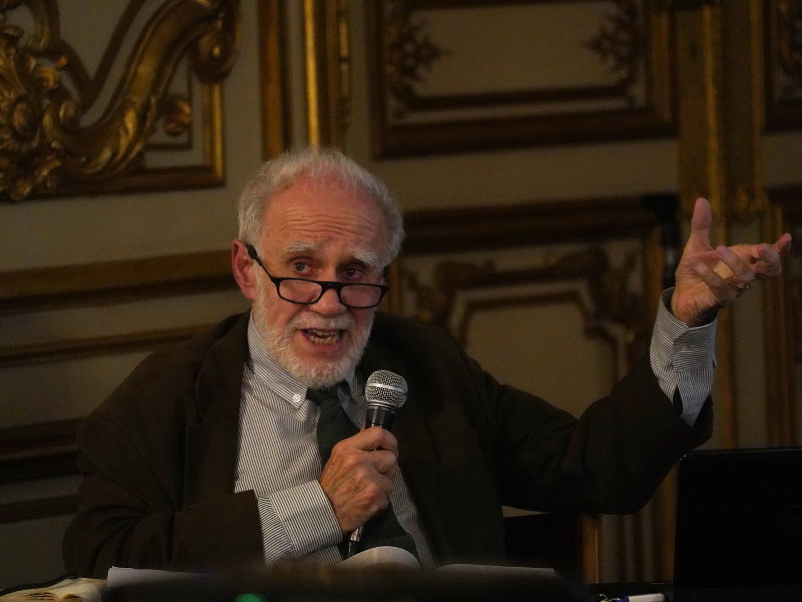 cómo el arte representó a Dios sin mostrarlo, según José Emilio Burucúa