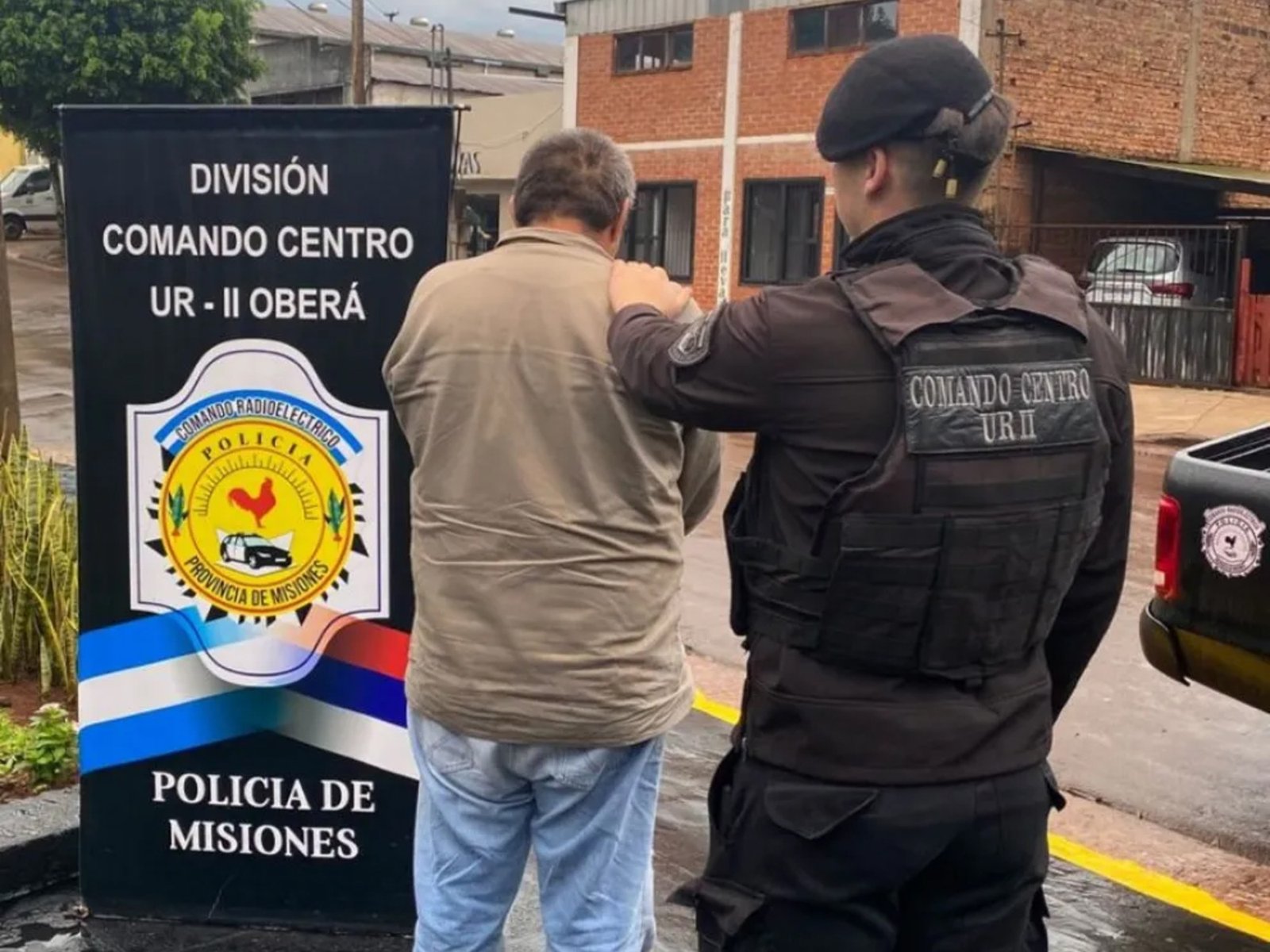 detienen a un hombre que abusaba de su hija adolescente con el consentimiento de la madre