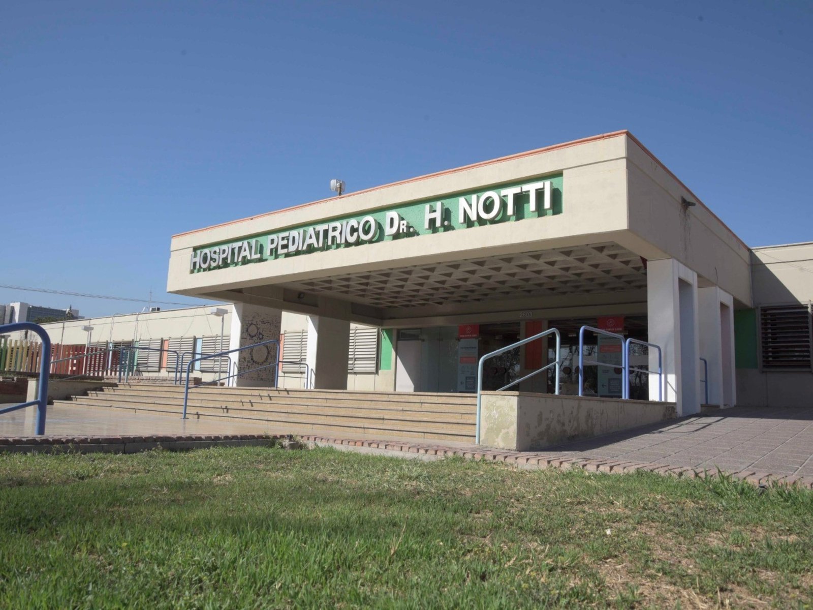 detuvieron al padrastro y lo acusan por el ataque