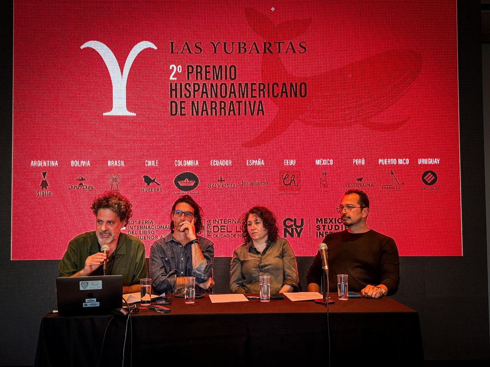 el mexicano Daniel Toca ganó el premio Las Yubartas