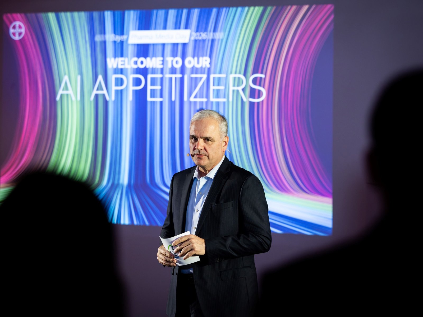 el presidente de uno de los laboratorios más grandes del mundo defiende el cambio que hizo el Gobierno